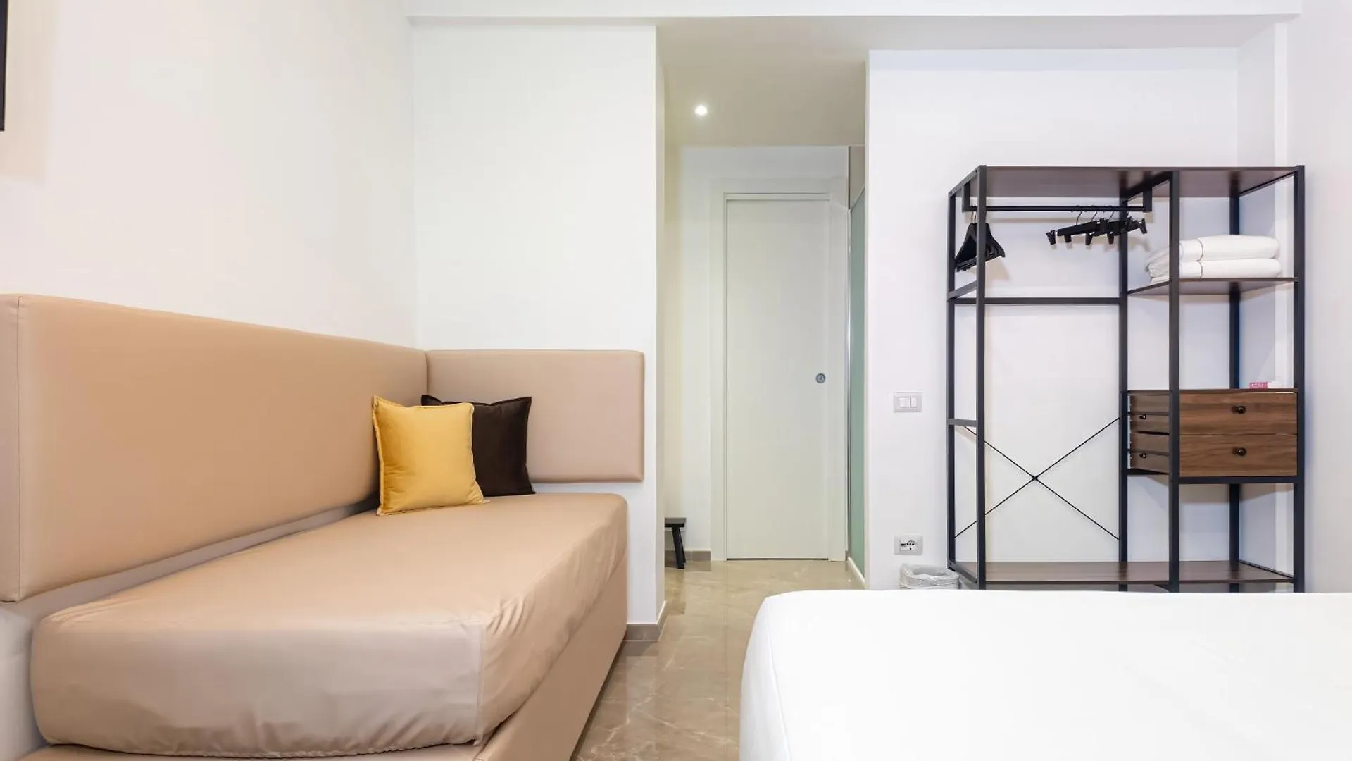 Aura Vatican Suite Rome 0*,  Italy