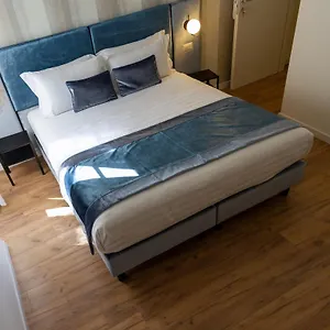 Guest house At St. Peter Rooms&apartment, Rome